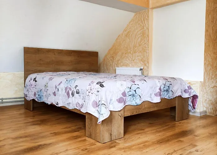 Under Rock アパート